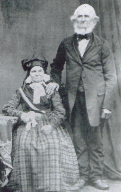 J C Henschke
        and DE (nee Schmidt)